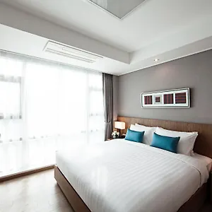 4* מלון Fraser Place
